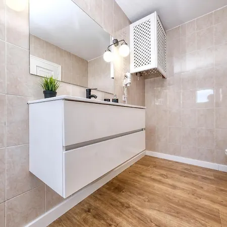 Holiday home Sea Of Lava- Sea View Puerto del Carmen (Lanzarote)