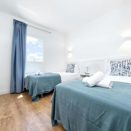 Sea Of Lava- Sea View בית נופש