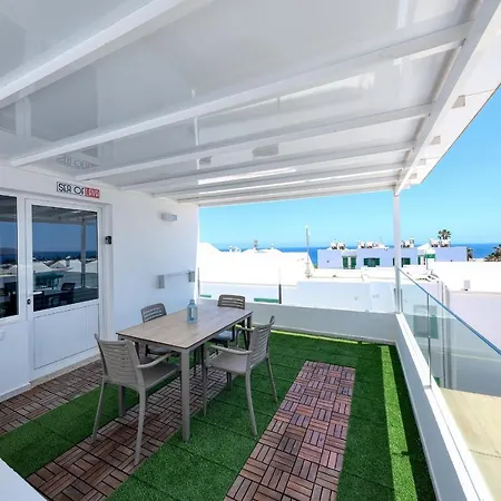 Casa vacanze Sea Of Lava- Sea View Puerto del Carmen (Lanzarote)