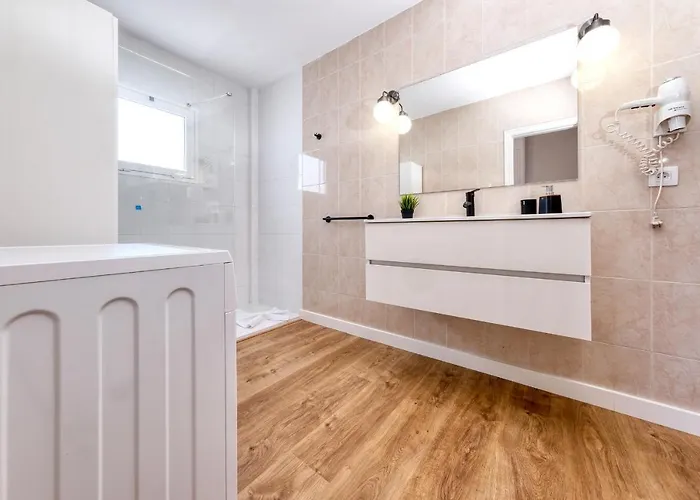 Feriehus Sea Of Lava- Sea View Puerto del Carmen (Lanzarote)